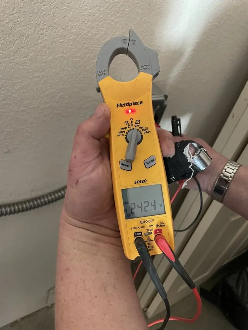 Voltage testing with clamp meter during Generator Installation in Reading